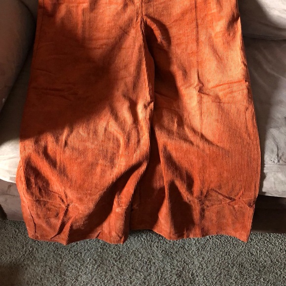 Corduroy jumpsuit - Picture 2 of 5